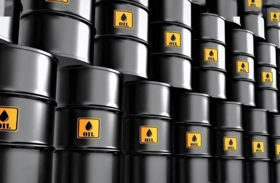 韩国垃圾袋“一袋难求” 中东局势紧张导致塑料生产原料供应紧张