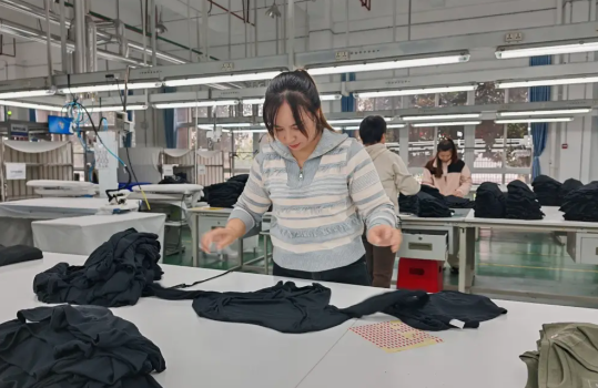 女性消费者为何开始青睐男装 为什么同价位男装做工更规范