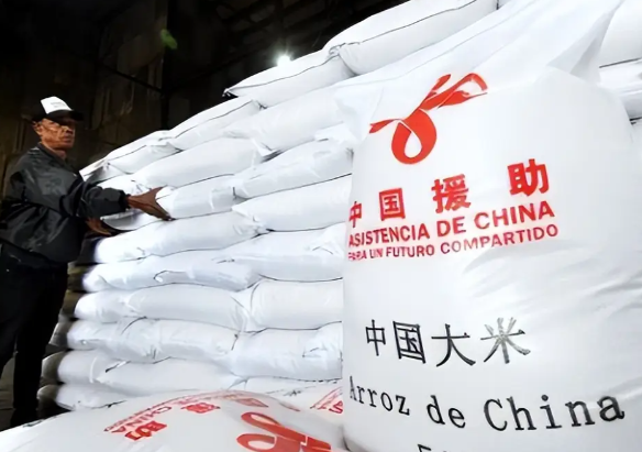 15600吨中国援古巴第三批大米到了 特朗普表示下一个目标将是古巴