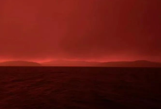 澳大利亚惊现“末日红”，西澳洲出现的血紅天空是啥?