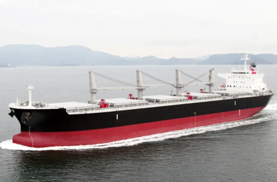 美以伊战事冲击全球粮食安全 近100万吨化肥货船滞留在霍尔木兹海峡内