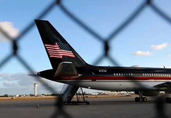 棕榈滩国际机场将更名为“唐纳德·特朗普国际机场” 机场代码将由PBI改为DJT