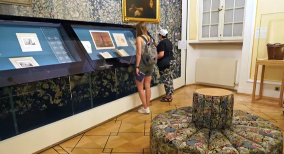 肖邦珍贵手稿首次来华展出 肖邦音乐手稿每隔五年时间才会对外展出一次