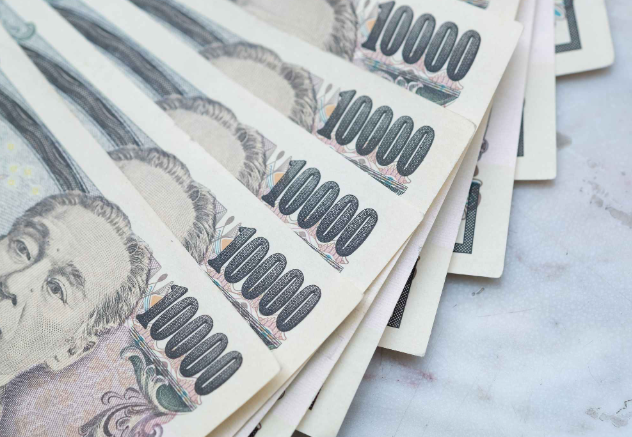 日本央行最迟或于7月加息，2026日本经济消费崩出口转弱