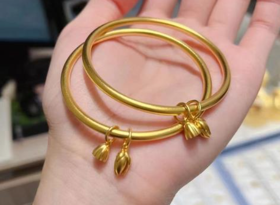 金饰克价涨至1470元 4月8日国际金价‌上涨至4800美元/盎司以上