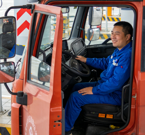 货车司机有了全方位保障权益，4月10日起新规为货车司机撑腰