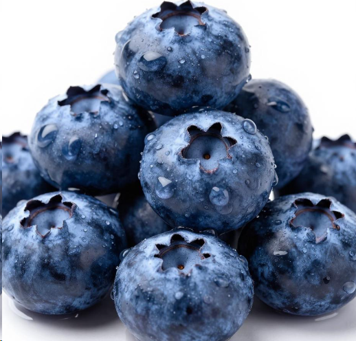 女子空腹半斤蓝莓连吃两天患胃石症 2026“把蓝莓当消炎药吃”