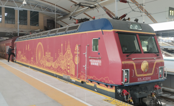 全国铁路一季度开行旅游列车627列 2026一季度全国铁路累计发送旅客‌11.33亿人次‌