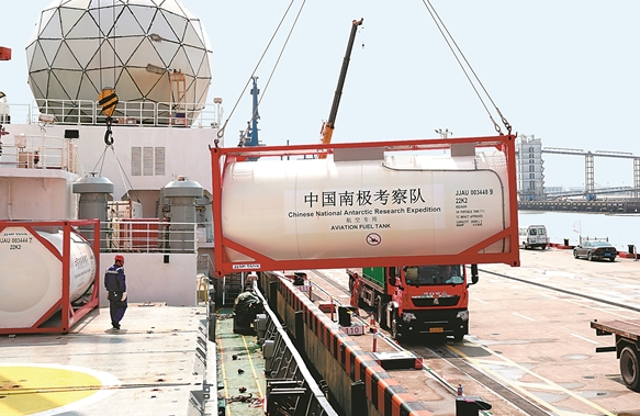 中国第42次南极考察队“雪龙”号凯旋 我国第42次南极科考任务完成 中国第42次南极考察队“雪龙”号凯旋 我国第42次南极科考任务完成