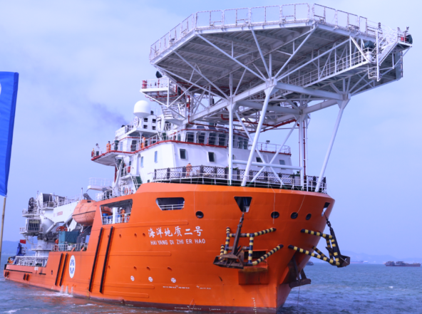“海洋地质二号”完成第33航次深海科考任务 我国完成海洋中微子探测技术装备试验