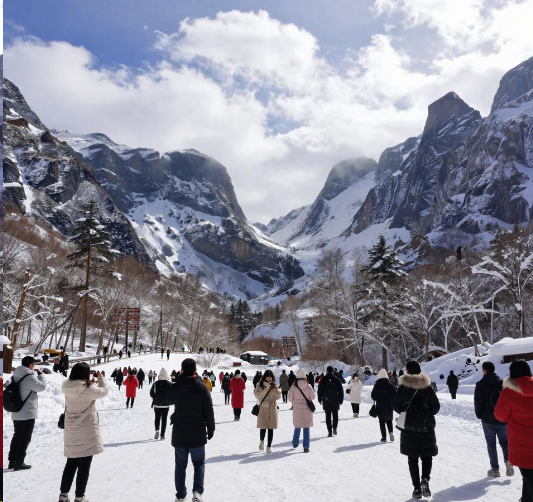 五一都快到了长白山积雪还超一人高 2026长白山四月飞雪 五一都快到了长白山积雪还超一人高 2026长白山四月飞雪