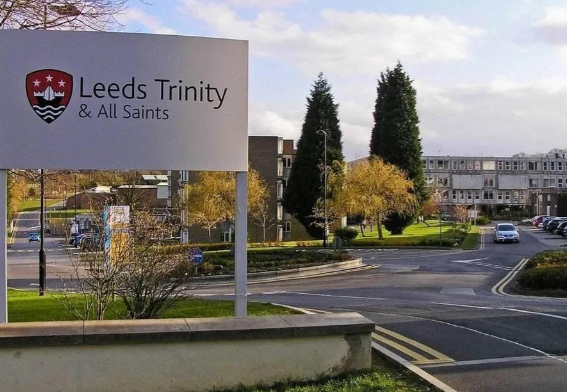 利兹三一大学经济学本科留学生录取标准2026 利兹三一大学金融系热门留学专业推荐2026.