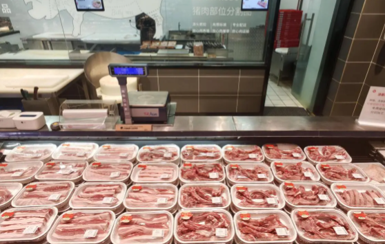 猪价跌穿5元排骨为何还卖20元 我国猪肉价格创8年新低