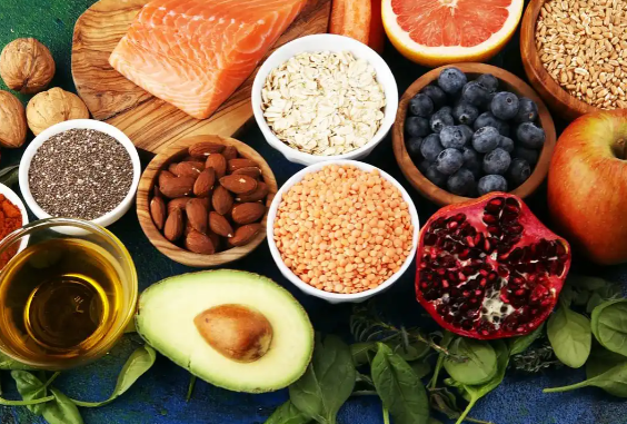 国家版“防癌说明书”一半与吃有关 《中国防癌健康生活方式守则》发布