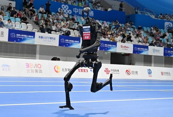 2026北京亦庄半程马拉松4月19日举行 马拉松比赛对人形机器人产业发展有何意义