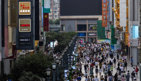 成都常住人口接近北京5年增60万 成都常住人口达2153.5万 成都常住人口接近北京5年增60万 成都常住人口达2153.5万
