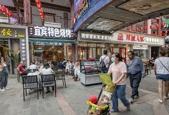 中国人口第三城要易主了 预计2030年前成都人口总数将超越北京 中国人口第三城要易主了 预计2030年前成都人口总数将超越北京