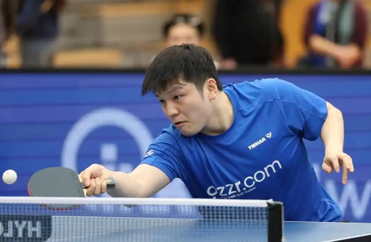 樊振东率队3比1击败不莱梅 樊振东将告别萨尔布吕肯俱乐部 樊振东率队3比1击败不莱梅 樊振东将告别萨尔布吕肯俱乐部