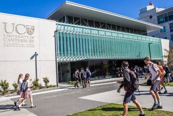 坎特伯雷大学金融系留学专业推荐2026 坎特伯雷大学本科留学生录取标准2026