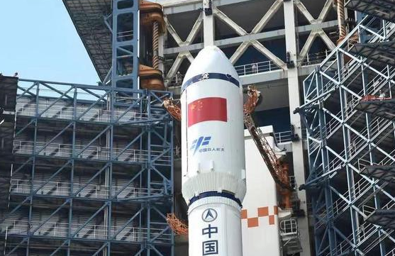 70年三代人同一个航天梦 今年是中国航天事业创建70周年
