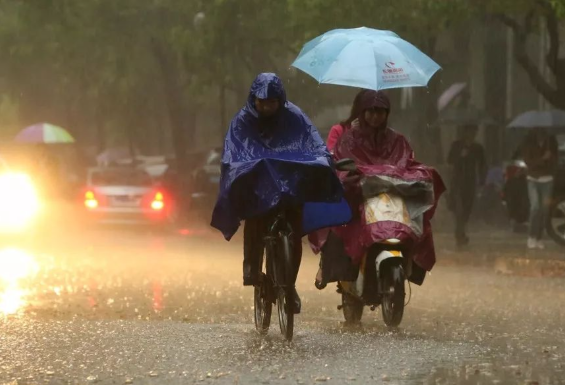 4月27大风、暴雨、强对流三预警齐发 湖南北部局地有大暴雨等强对流天气