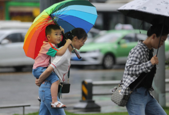 4月28日至29日全国南方有大范围降雨 明后两天北方将自西向东迎来降水天气