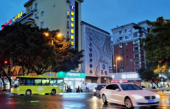 4月28日至29日全国南方有大范围降雨 明后两天北方将自西向东迎来降水天气