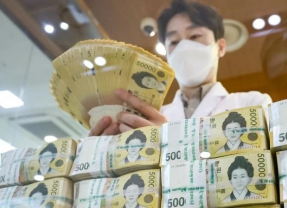 韩国资金涌入港股，2026韩国人最爱买哪种类型的港股?