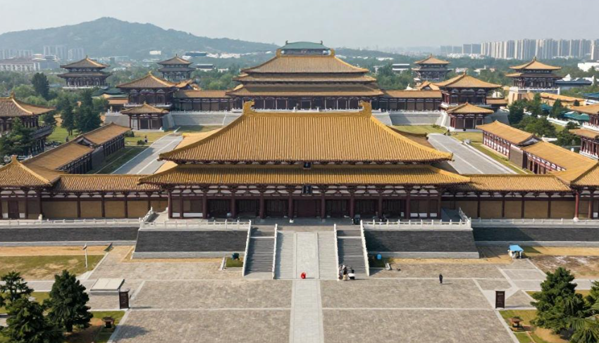 阿房宫为何让后人惦记了两千年,背后藏着中国人对盛世的执念 阿房宫为何让后人惦记了两千年,背后藏着中国人对盛世的执念