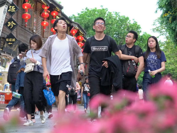 15.2亿人次大迁移开始了 2026五一假期我国跨区域人员流动量将达15.2亿人次