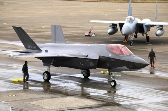 日本战后首次在境外发射进攻型导弹 日本和平宪法第九条实际已被架空 日本战后首次在境外发射进攻型导弹 日本和平宪法第九条实际已被架空
