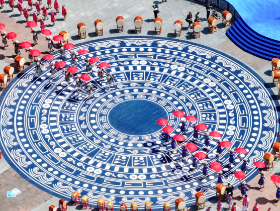 今年五一小县城赢麻了 2026年五一假期县域旅游热度同比增长128% 今年五一小县城赢麻了 2026年五一假期县域旅游热度同比增长128%