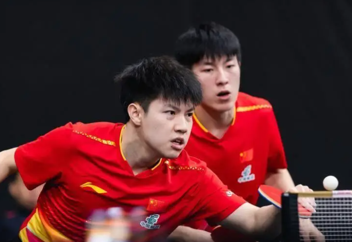 中国男乒3-0日本实现12连冠，斩获伦敦世乒赛男团冠军