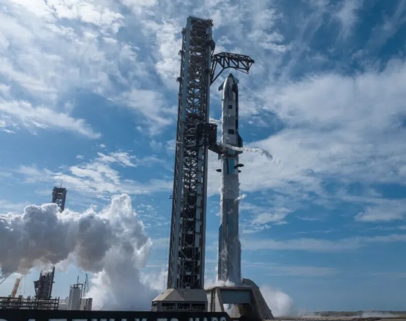 SpaceX完成星舰V3的发射演练 星舰V3的组合体高达124.4米刷新世界最高火箭记录