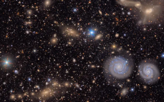 国际团队绘制出跨越137亿年的宇宙网图像 宇宙网数十亿年间演化信息向全世界公开
