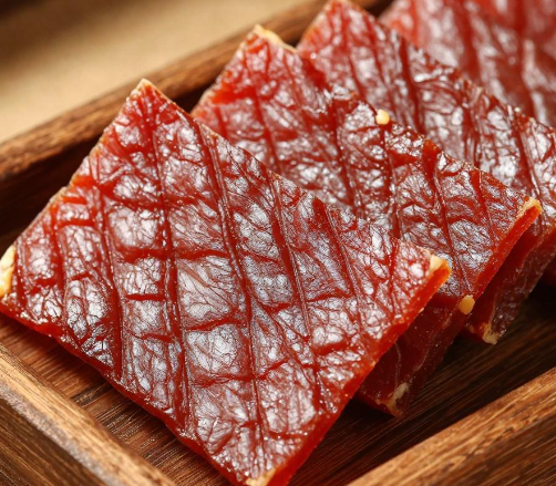 孩子零食肉干掉地上蚂蚁吃完全死了 2026你家零食柜里可能也有这些东西