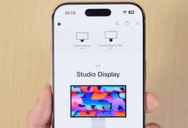 iPhone或重回钛金属，iPhon Fold机模偷跑