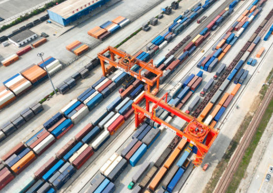 前4个月国家铁路发送货物13.1亿吨 我国铁路货运实现量质齐升‌