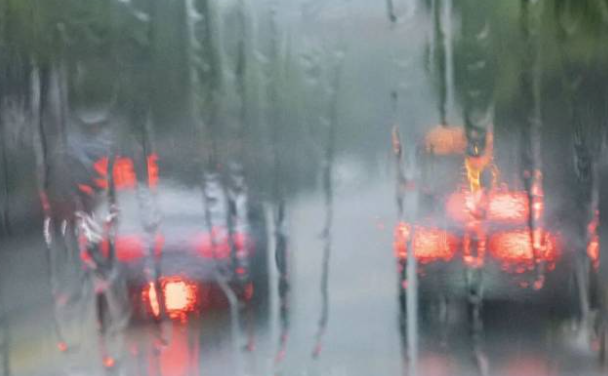 本轮降雨为何如此之强?此轮降雨为何贯穿南北?