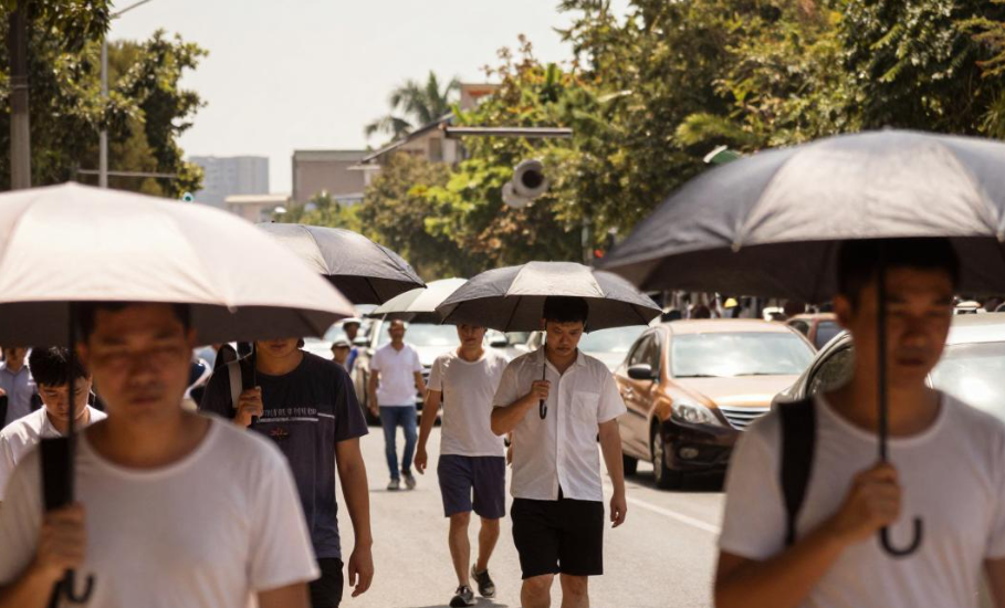 南方迎今年来最大范围高温闷热天气,多地拉响高温预警 南方迎今年来最大范围高温闷热天气,多地拉响高温预警