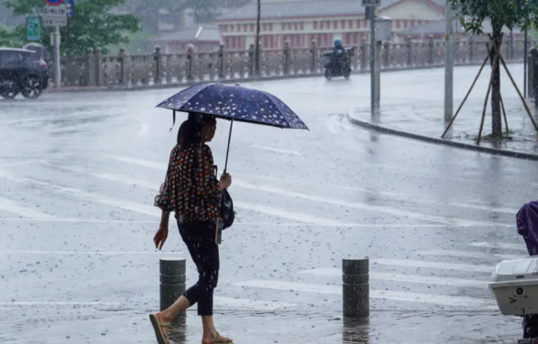 为何今年暴雨来得又早又强 我国出现罕见的5月强降雨