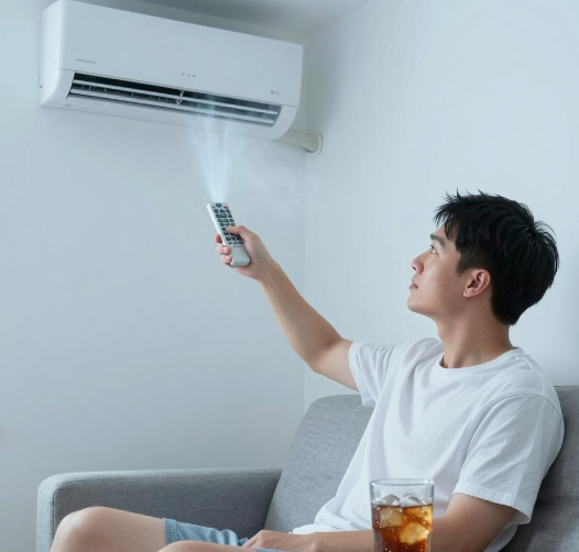 夏天电费蹭蹭涨?空调应该这样开 2026频繁开关反而更费电