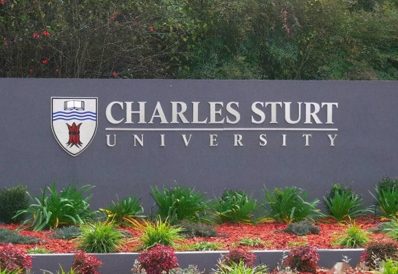 查尔斯特大学本科留学生录取标准2026 查尔斯特大学平面设计招生要求2026