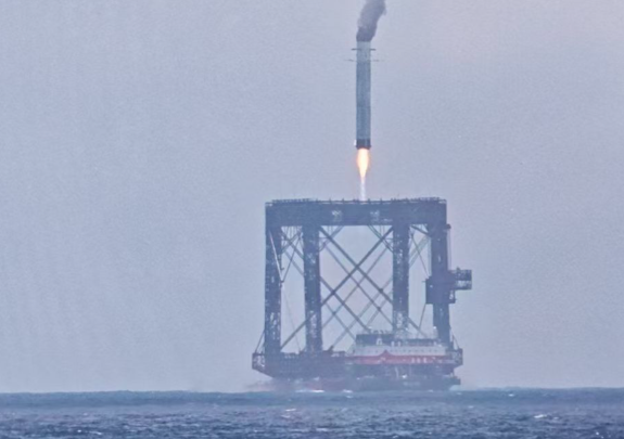 正中靶心!长征十号乙火箭回收成功 我国实现全球首次运载火箭网系回收
