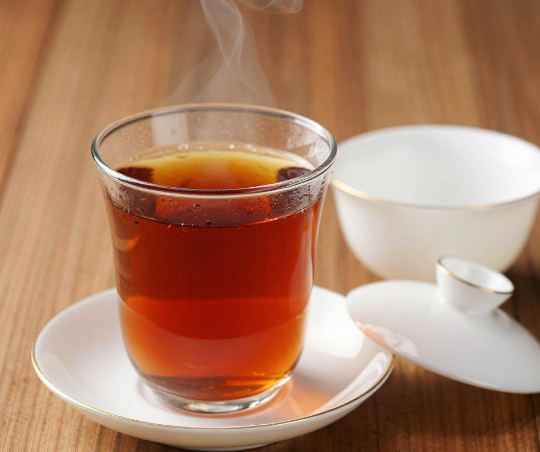 谁说夏天不能喝红茶？ 2026饭后喝红茶已经过时了？