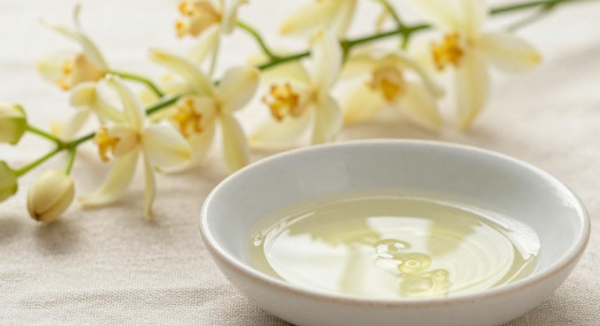 科摩罗莫埃利岛怎样支撑高端伊兰伊兰精油的出口？
