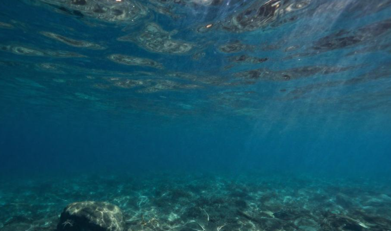 贝加尔湖深层湖水矿物科普