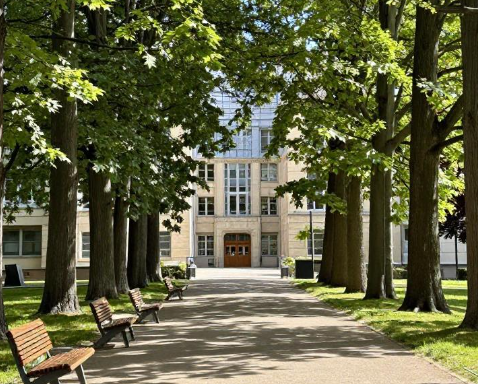 卢森堡大学如何依托西欧丘陵地貌设置跨境乡土文化研讨课? 2026卢森堡大学丘陵乡土文化研讨课参考