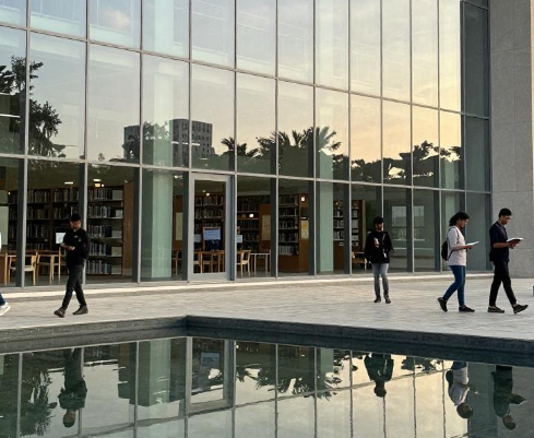 阿布扎比大学如何依托阿联酋沙漠绿洲开展可持续发展教学? 2026阿布扎比大学绿洲可持续教研参考