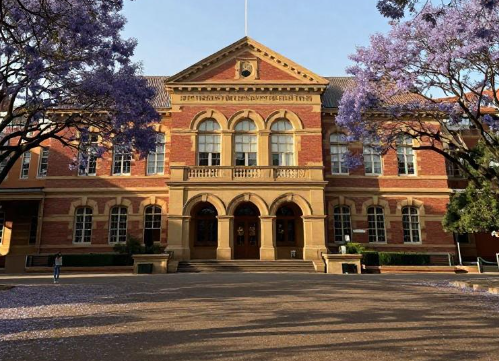 比勒陀利亚大学如何依托南非高原地貌开展野生动物科考课程? 2026比勒陀利亚大学高原动物科考项目梳理